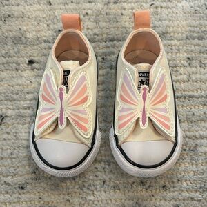 Like New Chuck Taylor All Star Easy-On Butterflies - Size 3C